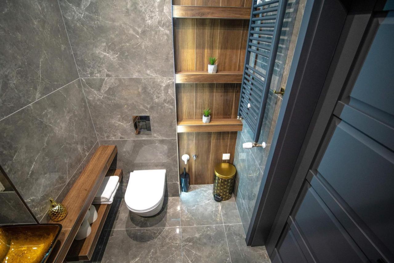 Apartament W Cieplicach Deluxe Jelenia Gora Luaran gambar