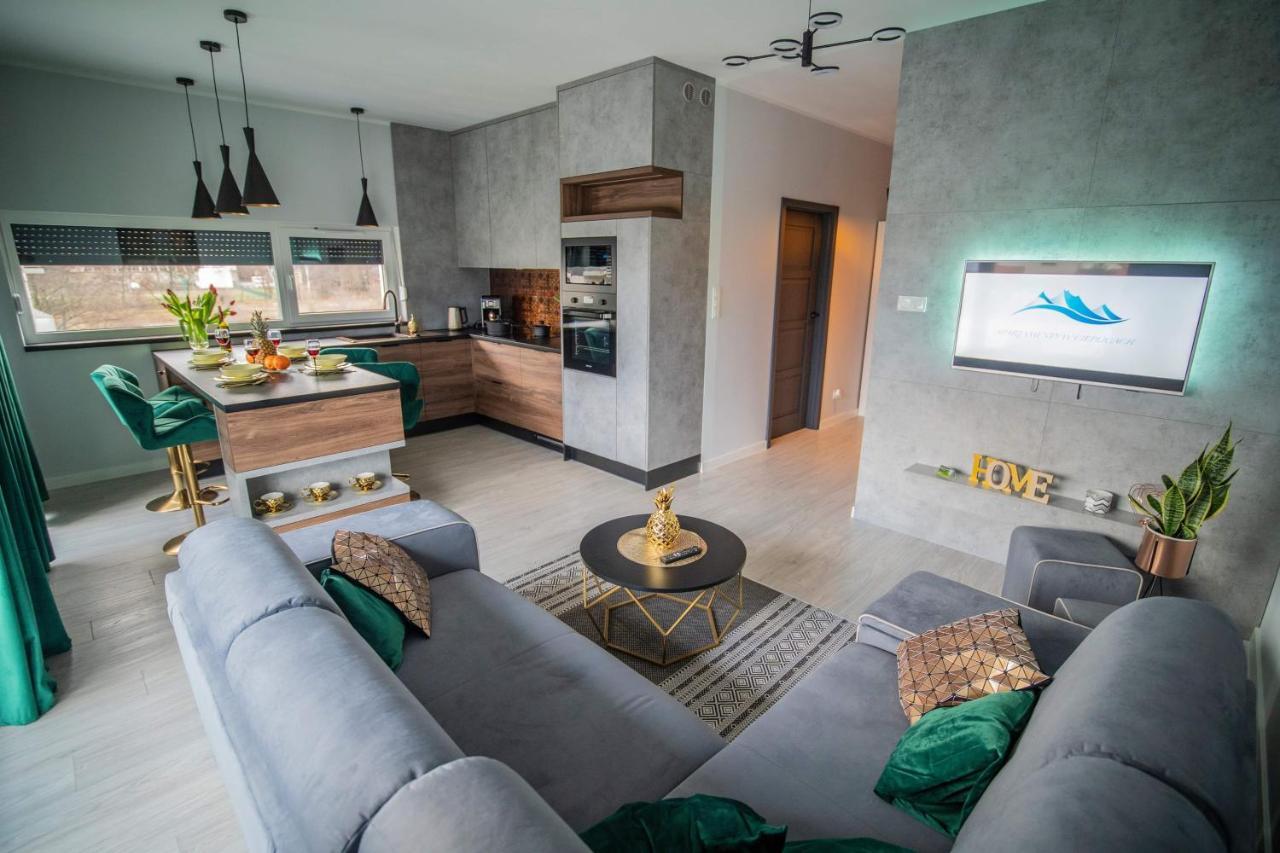 Apartament W Cieplicach Deluxe Jelenia Gora Luaran gambar