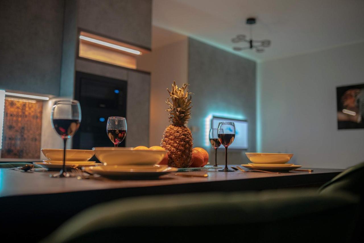 Apartament W Cieplicach Deluxe Jelenia Gora Luaran gambar