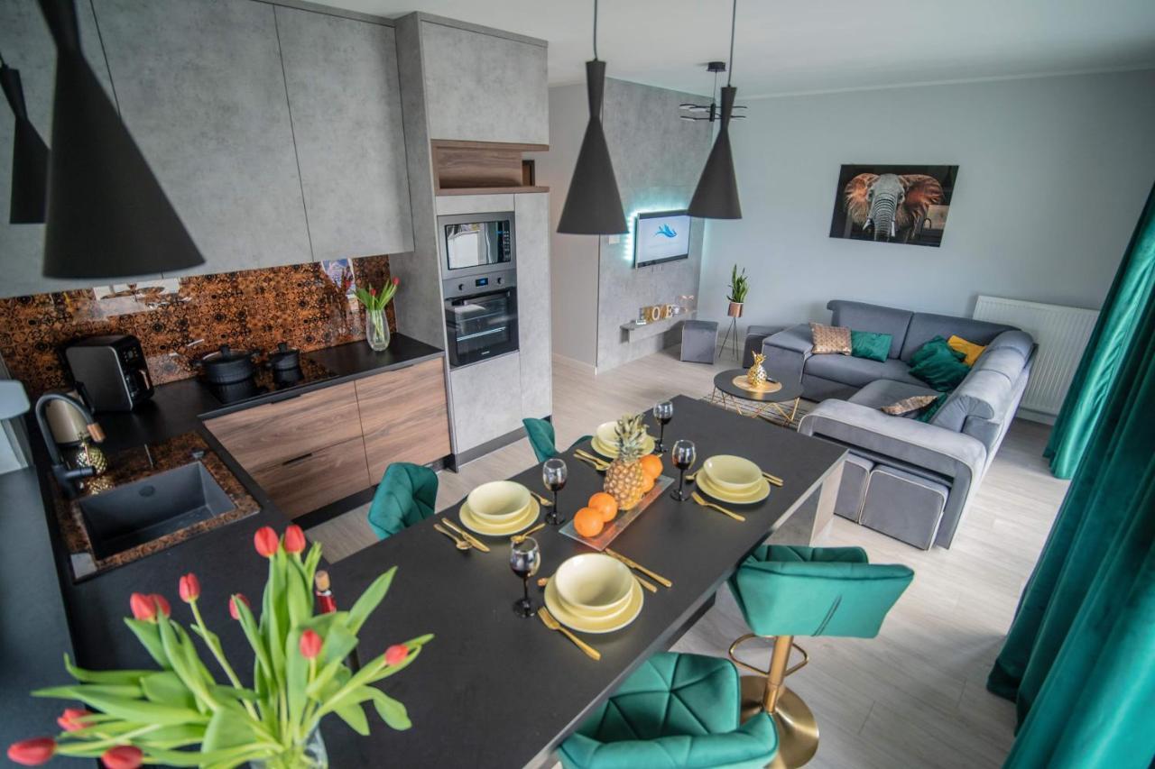 Apartament W Cieplicach Deluxe Jelenia Gora Luaran gambar